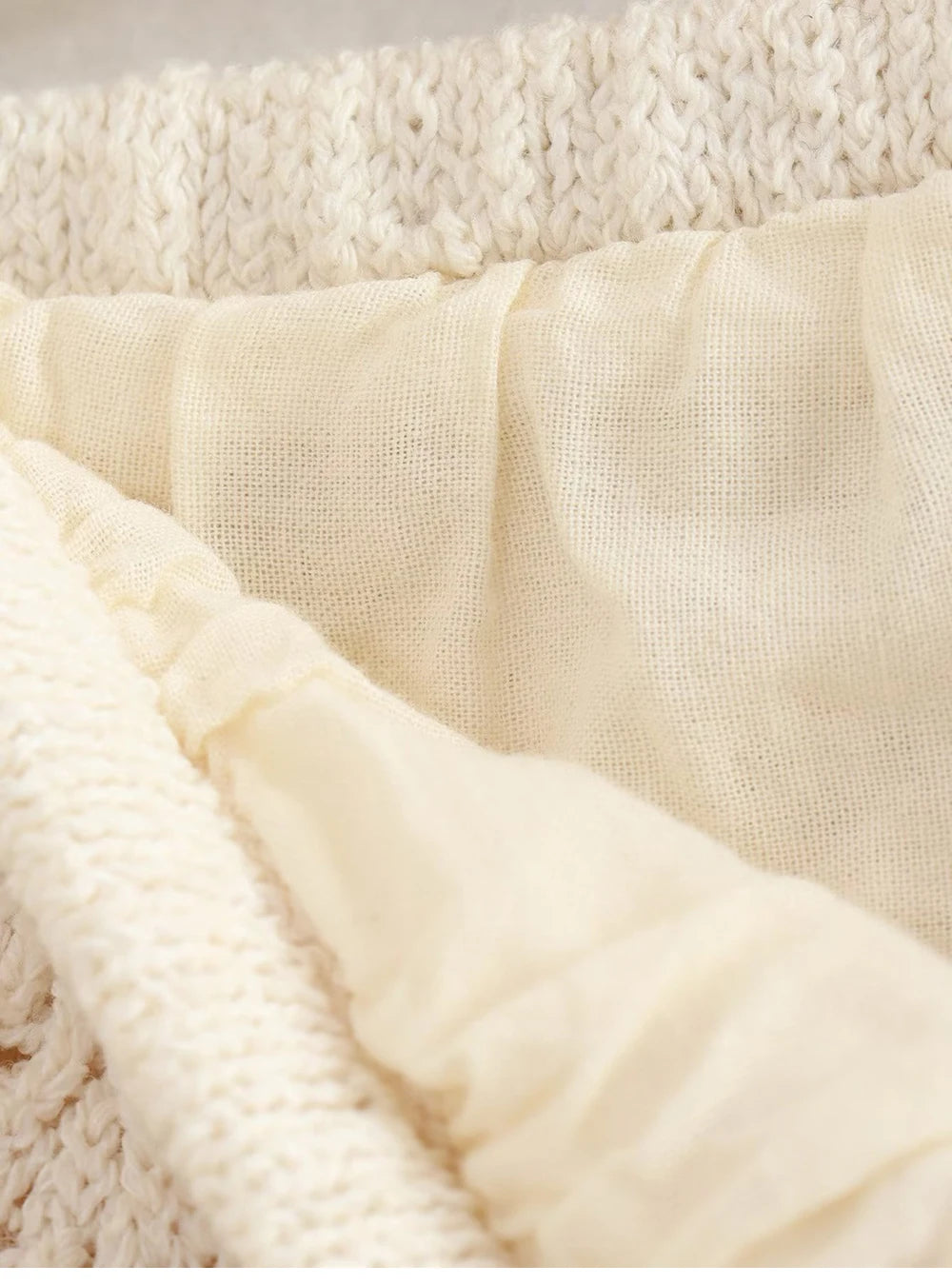 Knit Elegance Sleeveless Top & Skirt Set – Timeless Summer Charm