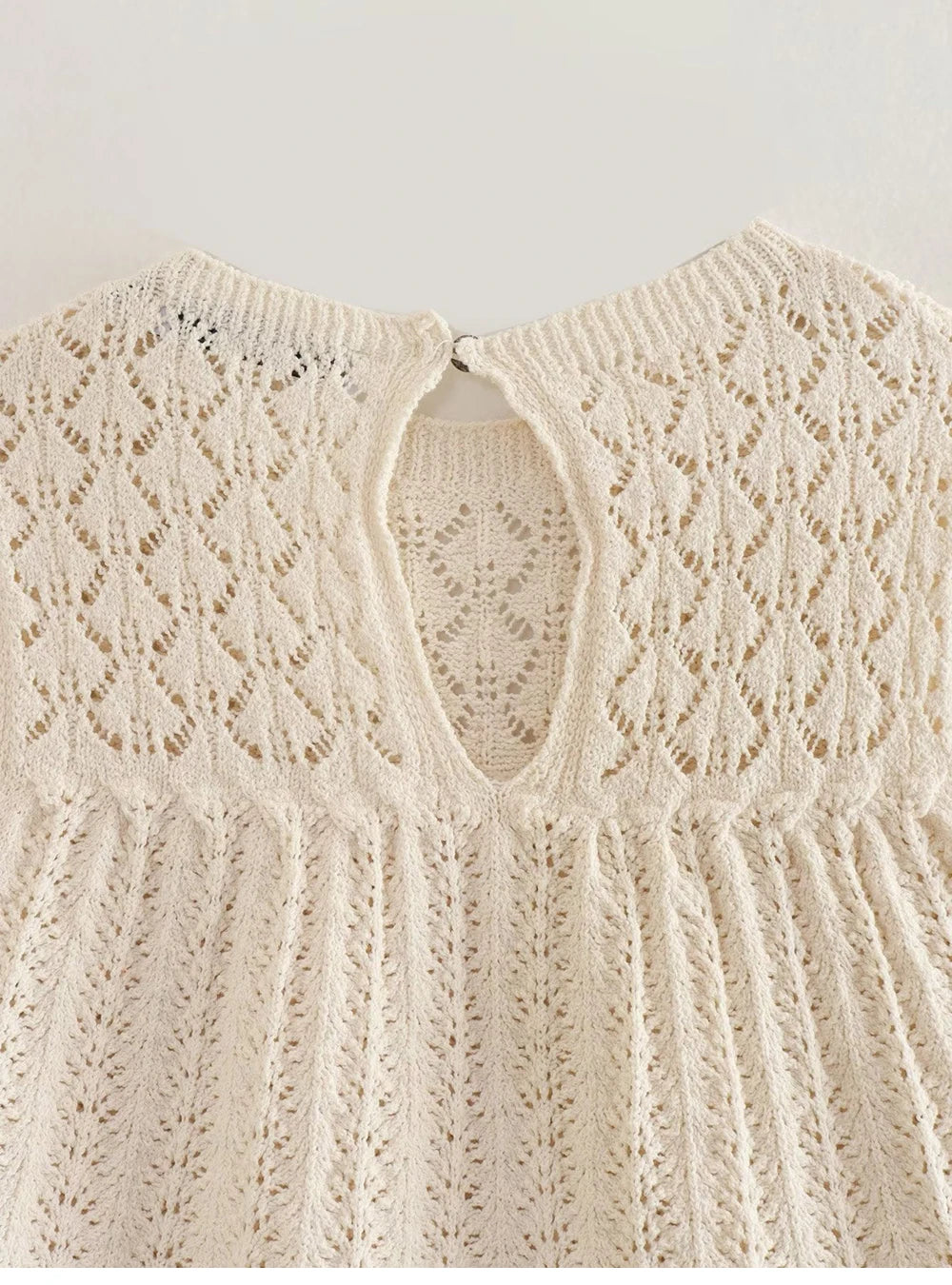 Knit Elegance Sleeveless Top & Skirt Set – Timeless Summer Charm