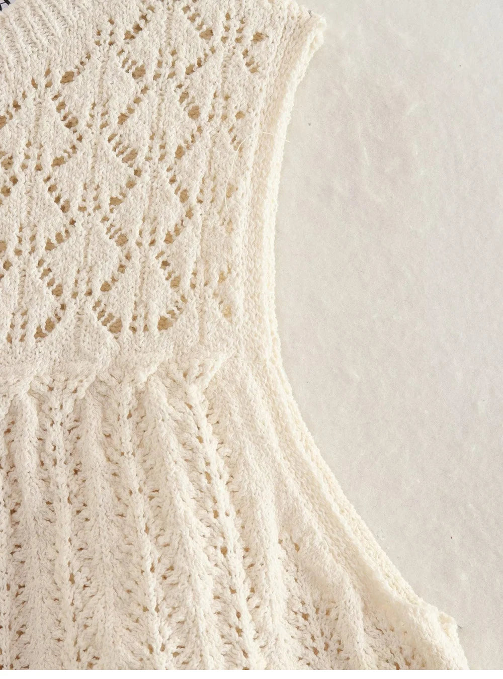 Knit Elegance Sleeveless Top & Skirt Set – Timeless Summer Charm