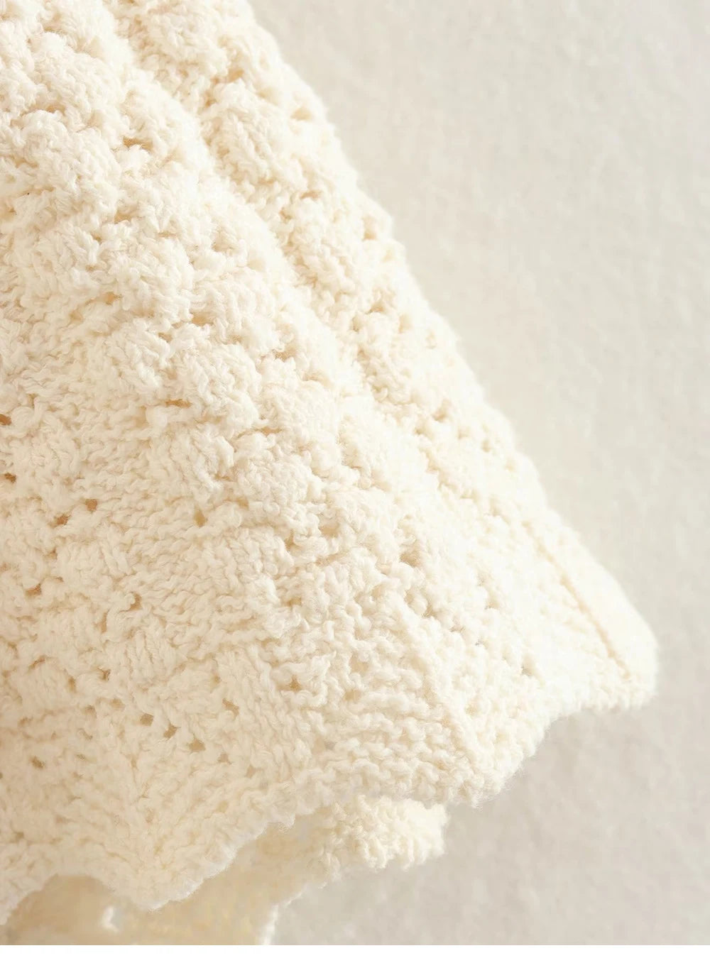 Knit Elegance Sleeveless Top & Skirt Set – Timeless Summer Charm