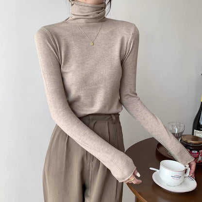Elegant Turtleneck Knit Pullover