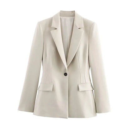 Timeless Tailored Blazer and Trousers Set with Modern Elegance