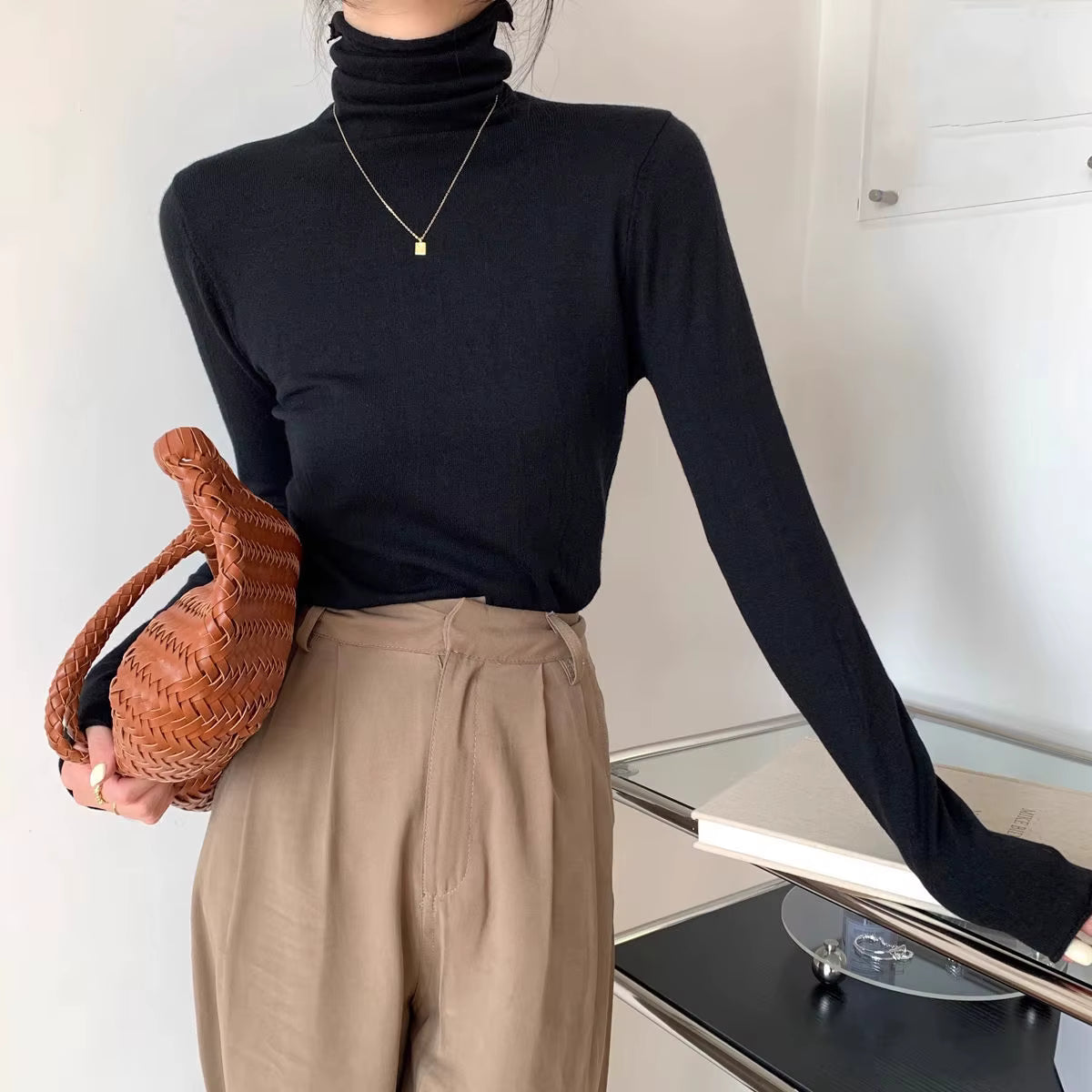 Elegant Turtleneck Knit Pullover