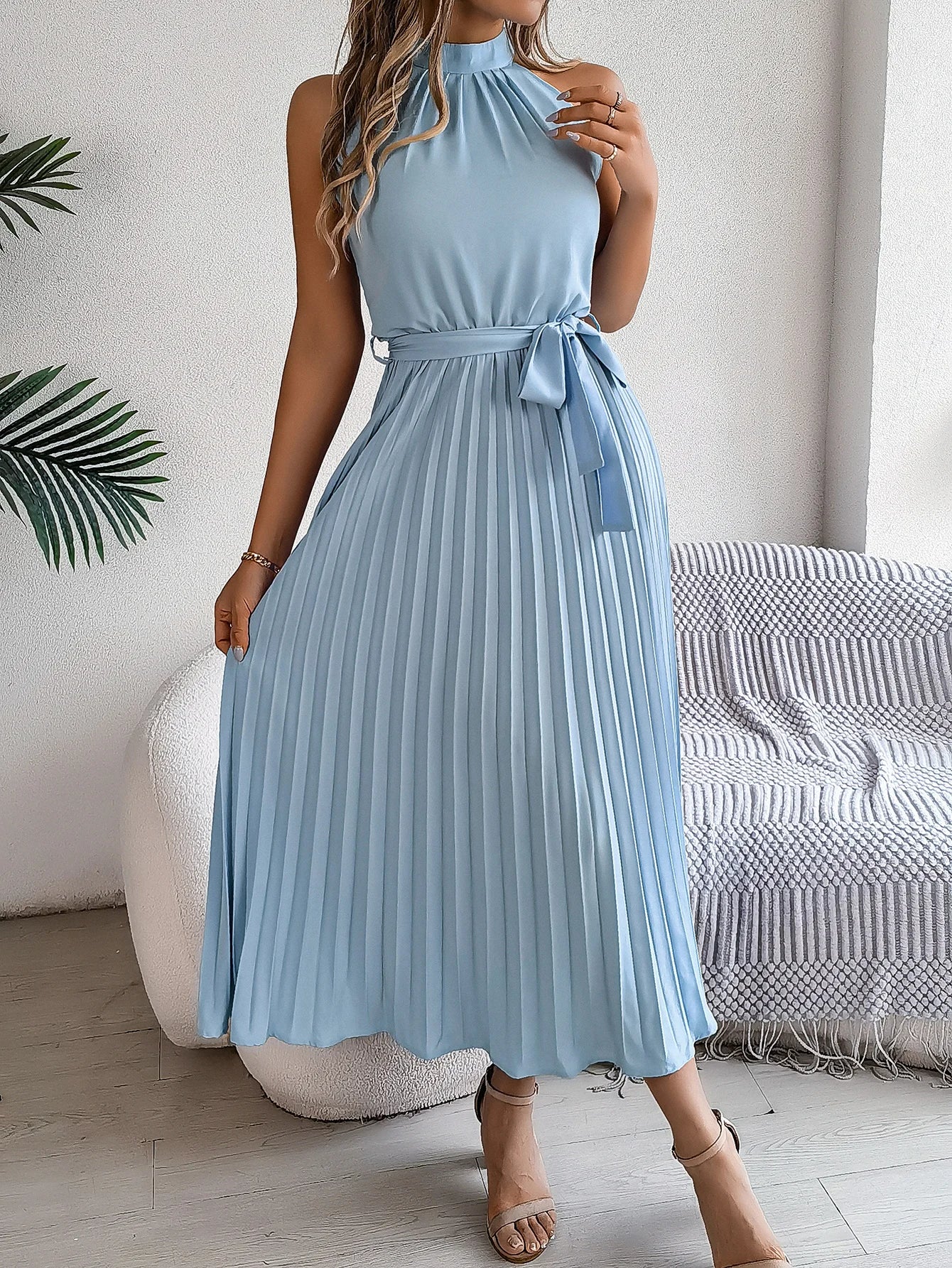 Halter Neck Pleated Midi Dress – Vohran