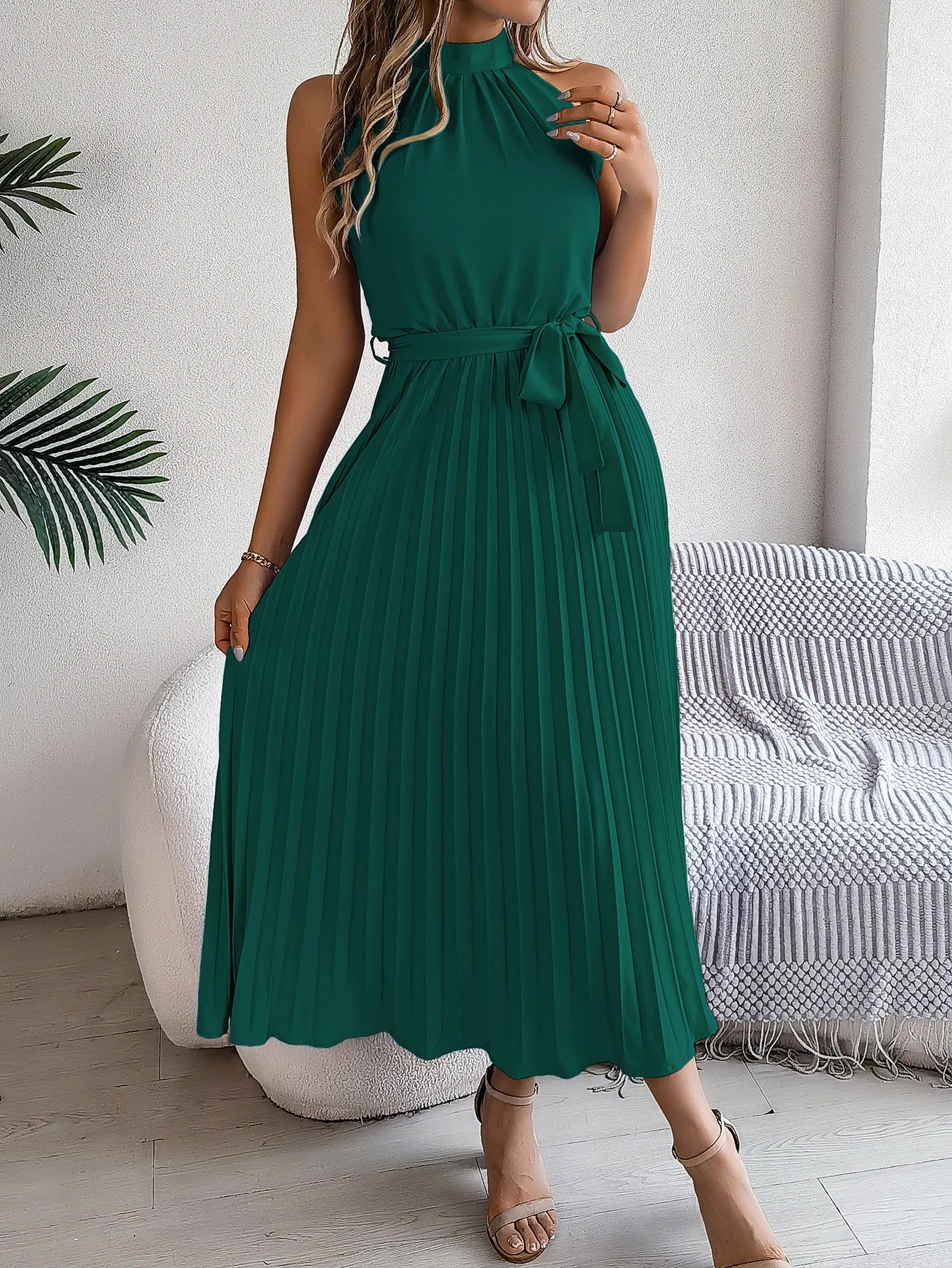 Halter Neck Pleated Midi Dress – Vohran